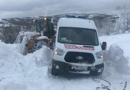 Hasta almaya giden ambulans