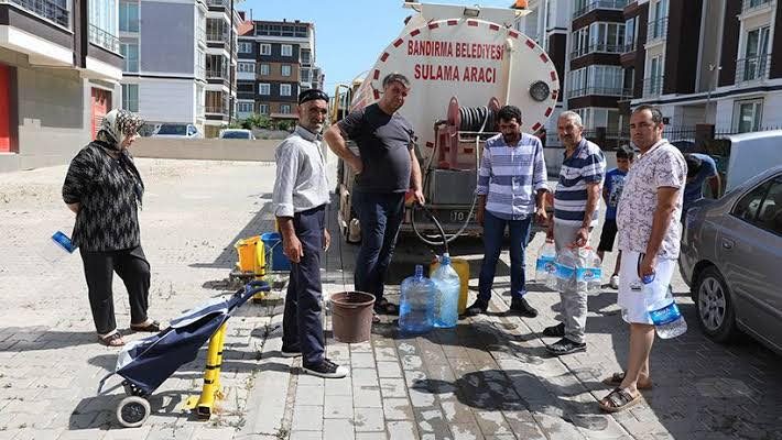 Bandırma Belediyesi kesintide ücretsiz su dağıtacak