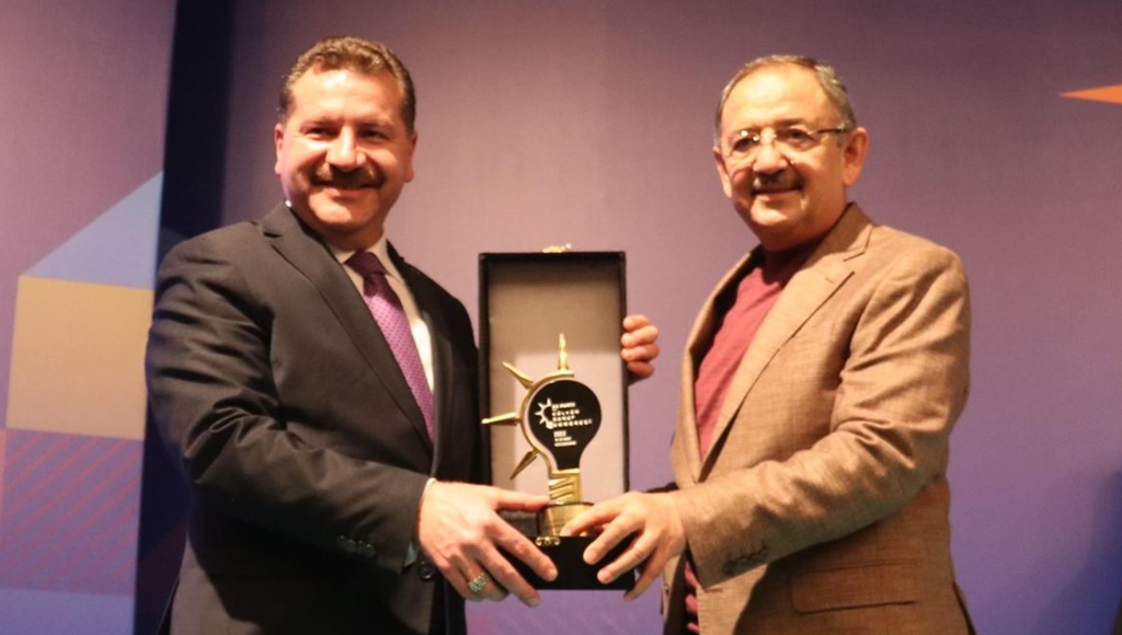 Geleneksel sanatlara önem veren