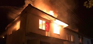 Şehit evinde çıkan yangında Türk Bayrağı ve Kuran-ı Kerim yanmadı