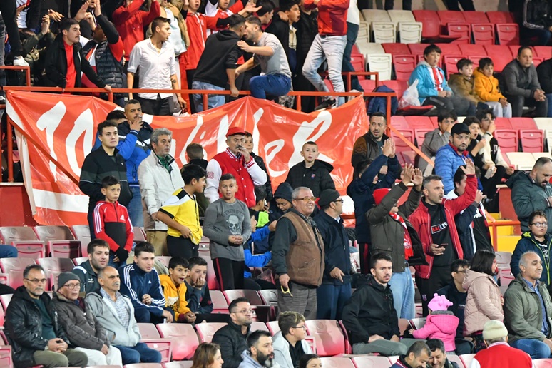 Balıkesirspor, kendi sahasında karşılaştığı