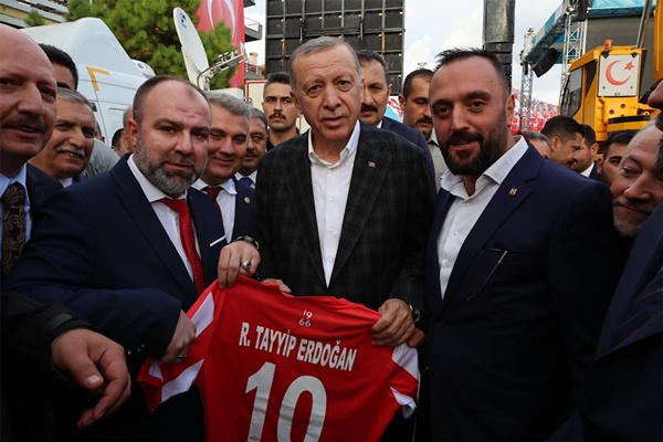 Baynet İnşaat Balıkesirspor Bakanı