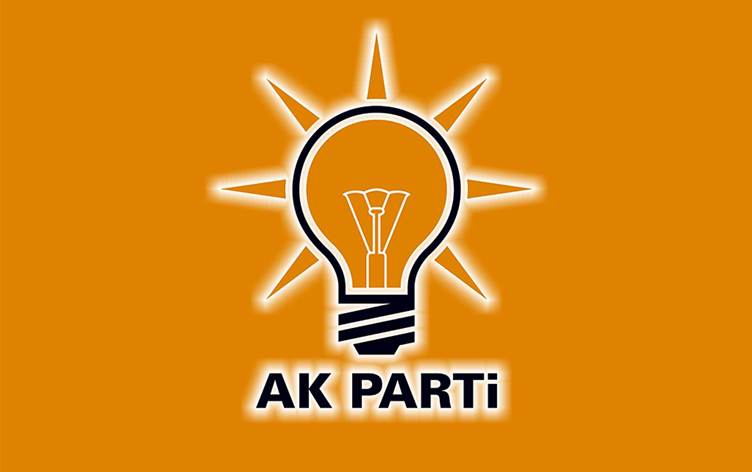 AK Parti ilçe yönetiminden 2 istifa