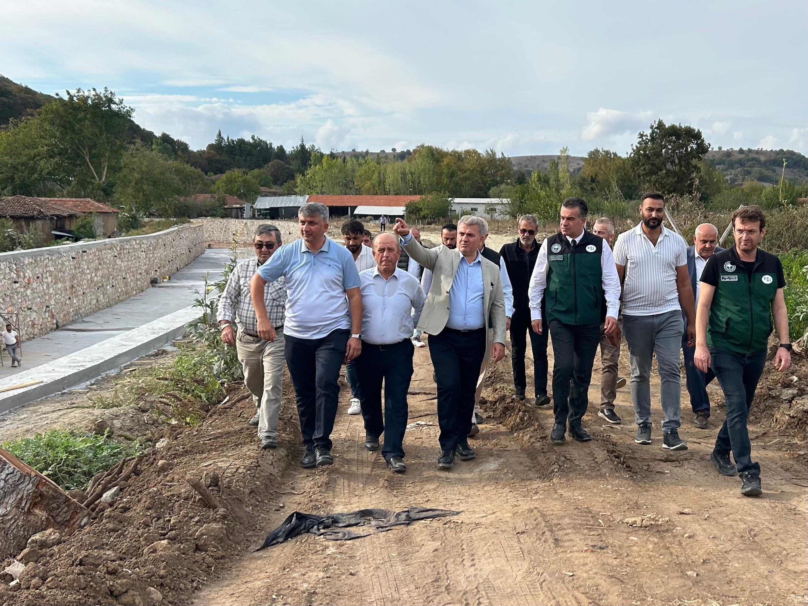 Canbey’den yatırım turu