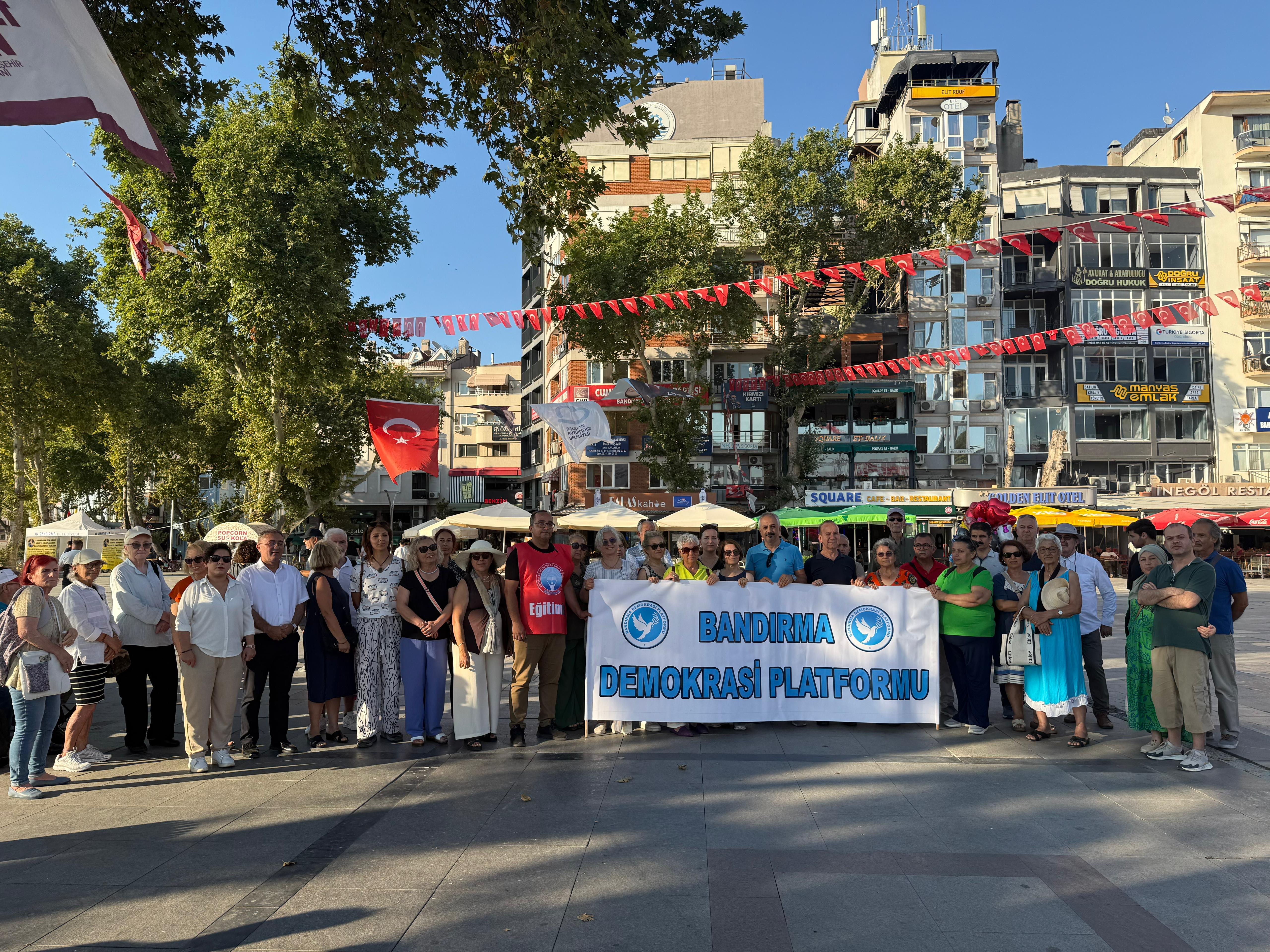 BASINA VE KAMUOYUNA HAK