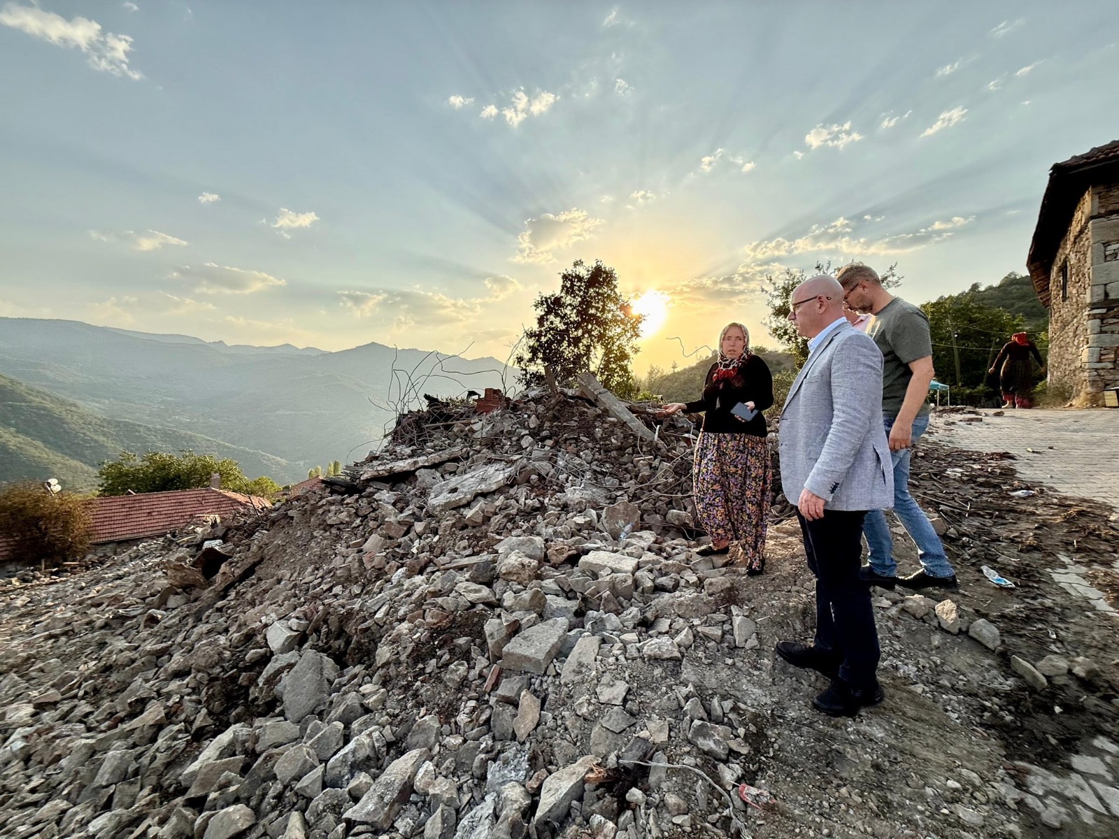 SINDIRGI ‘AFET BÖLGESİ’ İLAN EDİLSİN