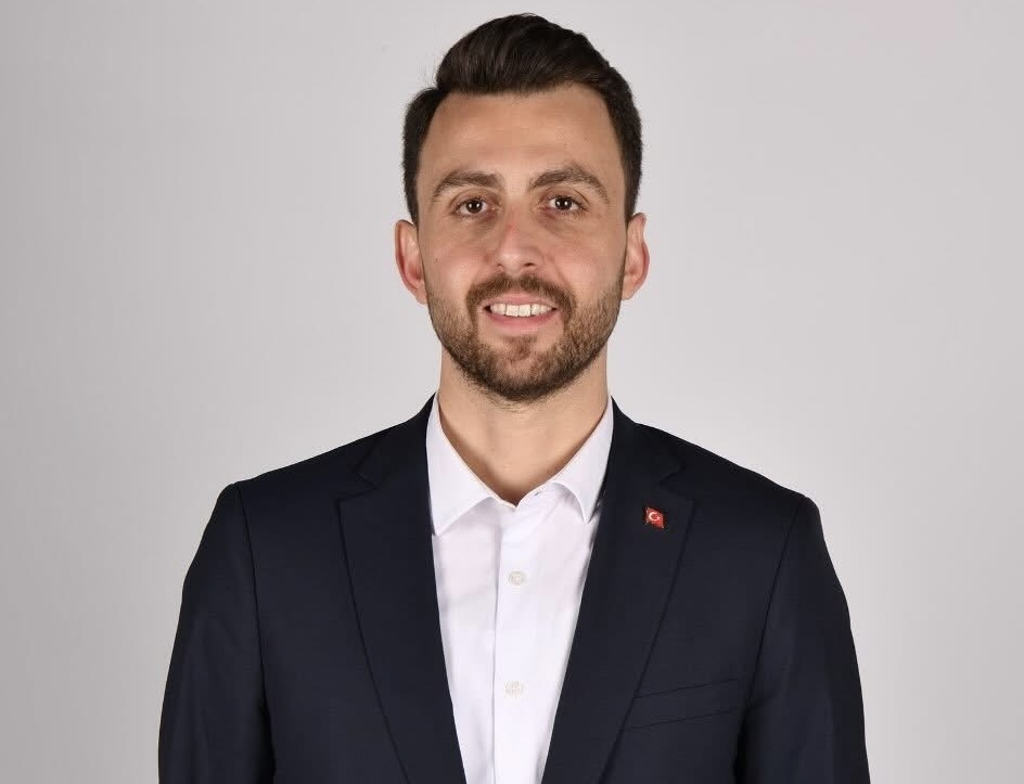 ÖZTAYLAN:CHP SEÇİMLERİNE AK PARTİ’Yİ KARIŞTIRMAYIN