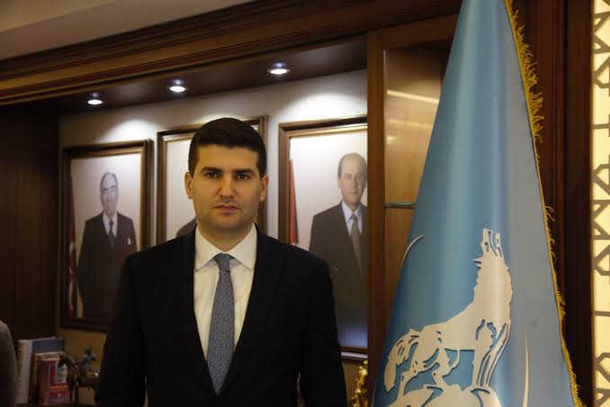 REİS’TEN GENÇLİĞE TARİHİ MESAJ