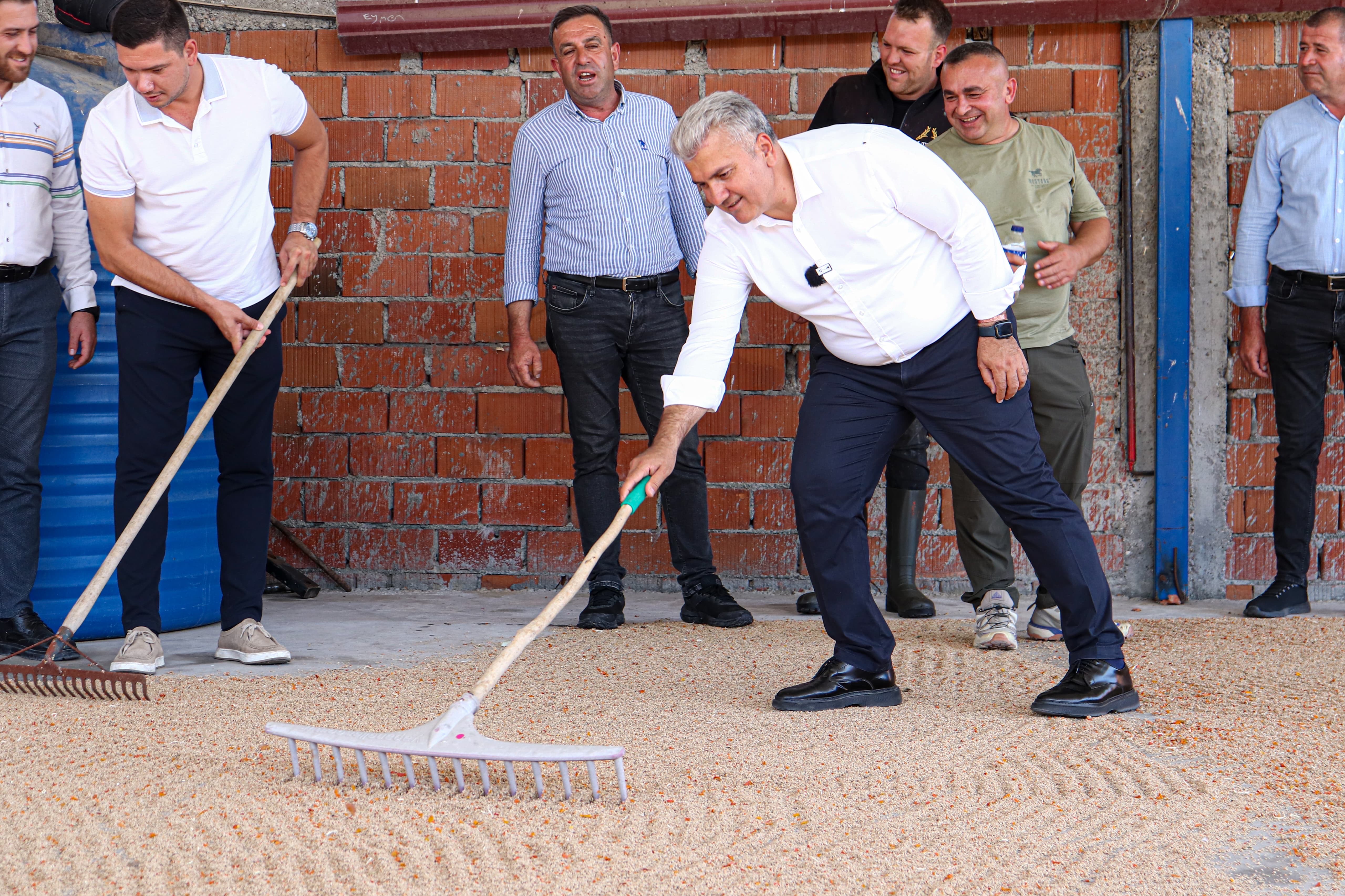 Mustafa Canbey, Balıkesir’in Hizmet