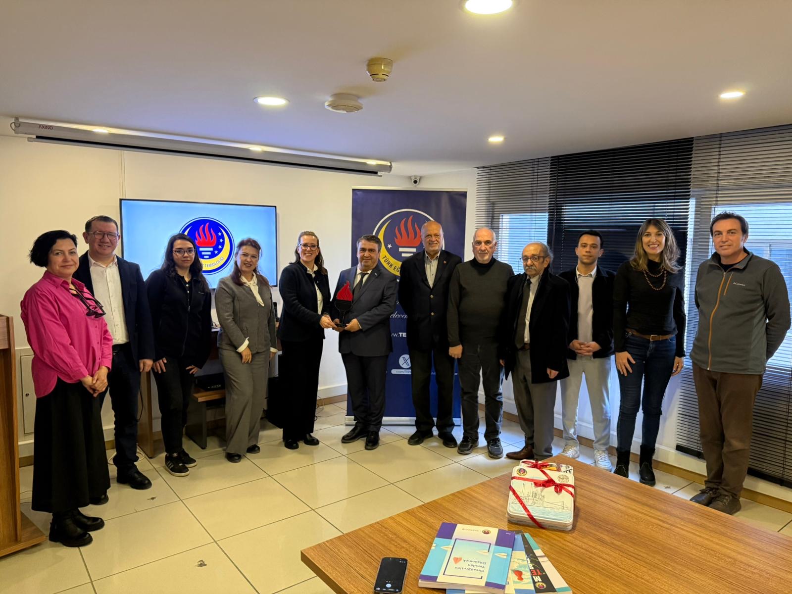 TÜRK EĞİTİM DERNEĞİ 98 YILDIR