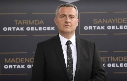 Bergama Ticaret Odası (BERTO) seçimlerinde, Sertaç Özdalkıran liderliğindeki Mavi Liste,